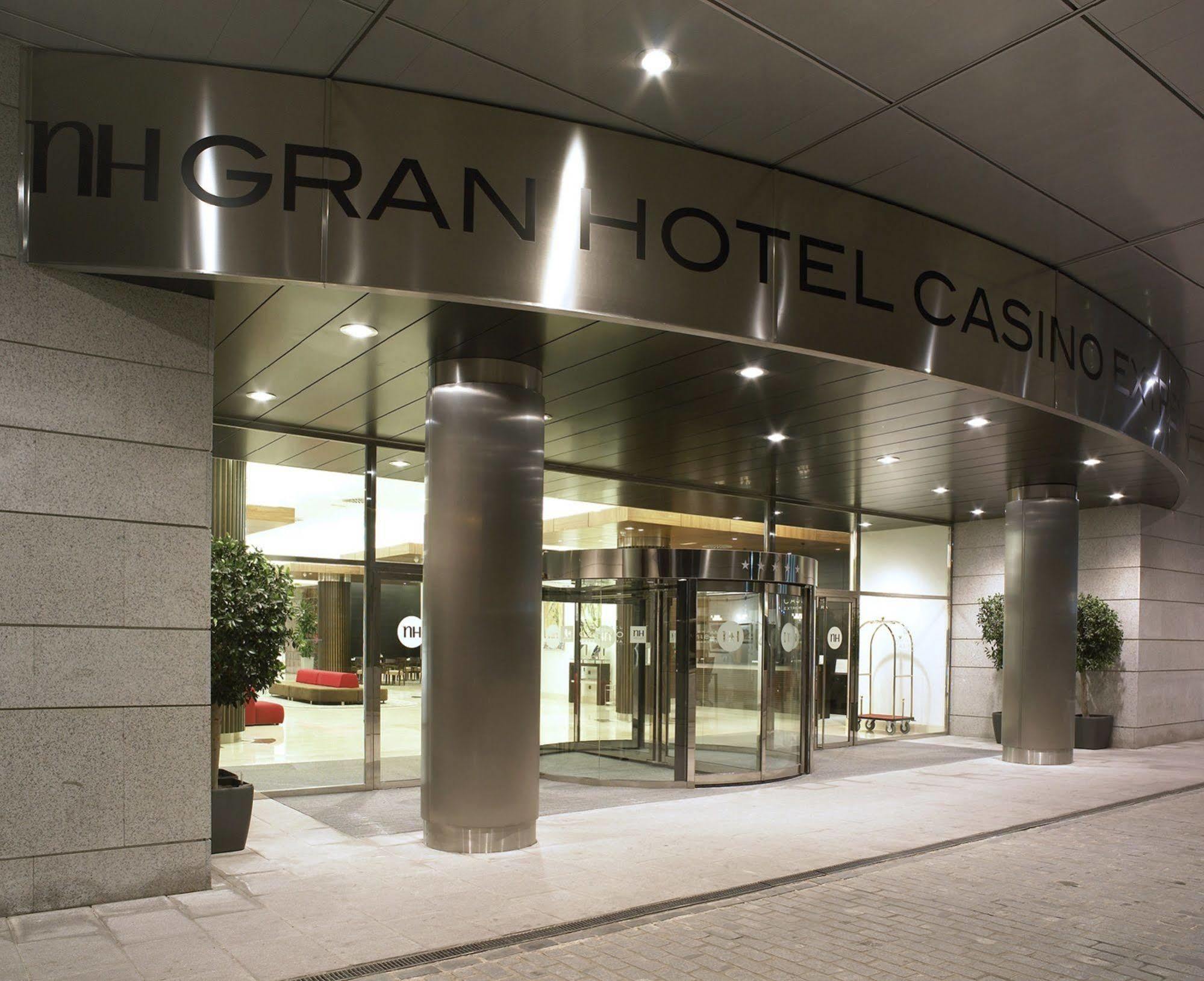 Nh Gran Hotel Casino De Extremadura Badajoz Luaran gambar